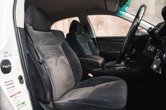 2005 Toyota Crown JDM car for sale — photo 19 of 20