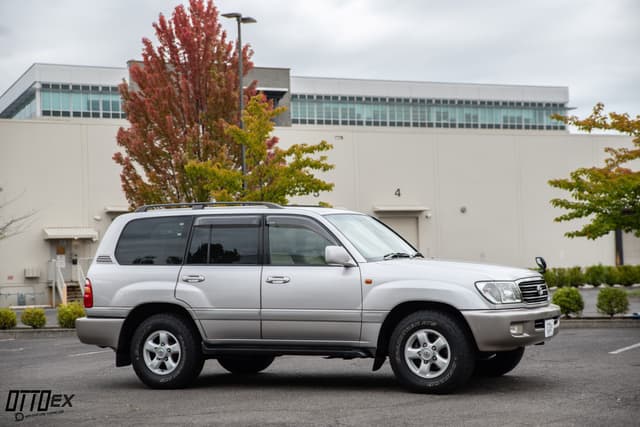 2001 Toyota Land Cruiser JDM car for sale — photo 17 of 25