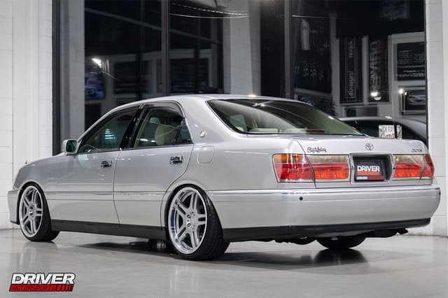 2000 Toyota Crown JDM car for sale — photo 8 of 25