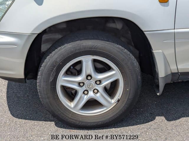 2001 Toyota Harrier JDM car for sale — photo 9 of 25