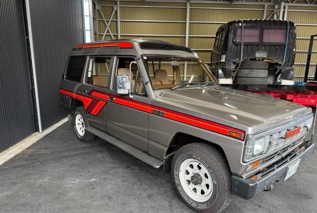 1986 Nissan Safari JDM car for sale — photo 6 of 25