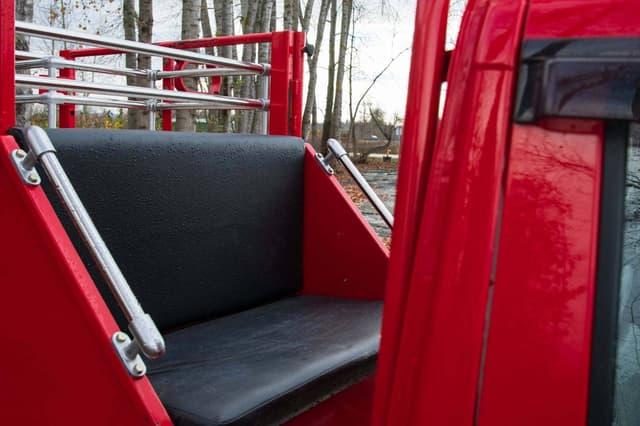 1999 Daihatsu Hijet JDM car for sale — photo 9 of 15