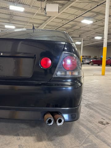 1998 Toyota Altezza JDM car for sale — photo 4 of 25