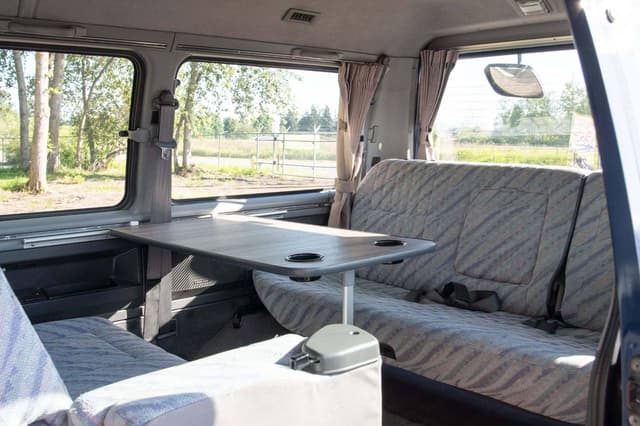 1999 Mitsubishi Delica JDM car for sale — photo 15 of 19