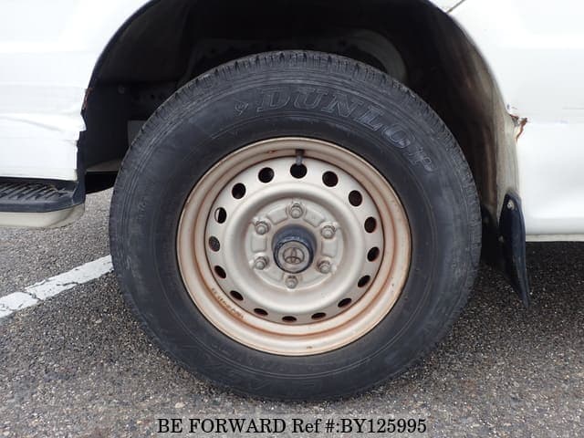 2002 Toyota HiAce JDM car for sale — photo 9 of 25