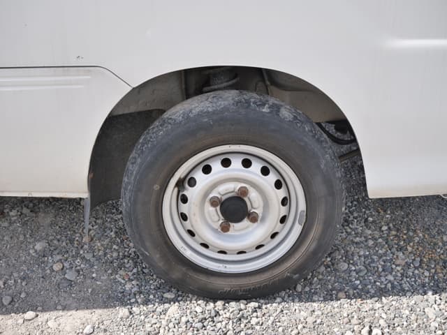 1999 Daihatsu Hijet JDM car for sale — photo 24 of 25