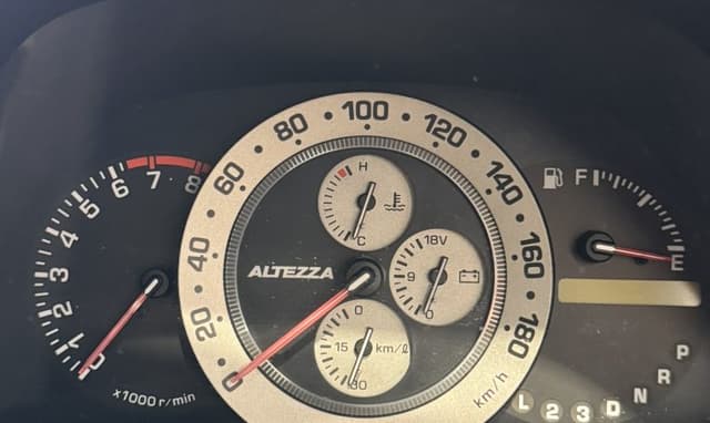 1998 Toyota Altezza JDM car for sale — photo 19 of 25