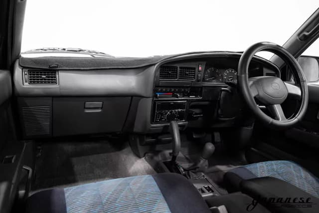 1995 Toyota Hilux Surf JDM car for sale — photo 9 of 25