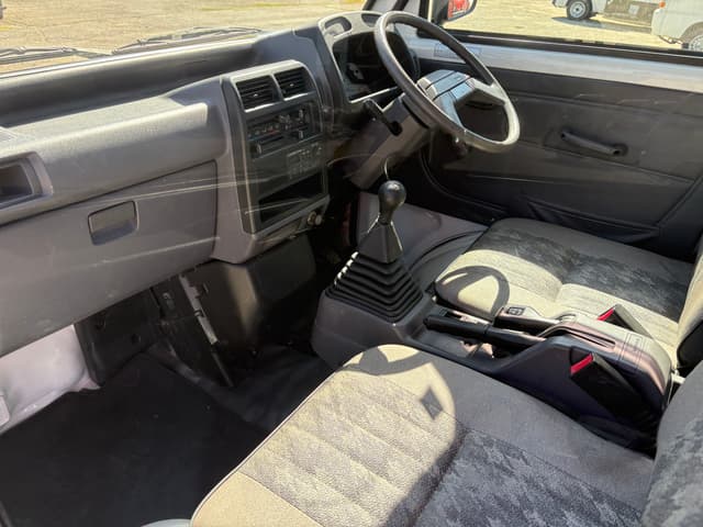 1997 Mitsubishi Minicab JDM car for sale — photo 25 of 25
