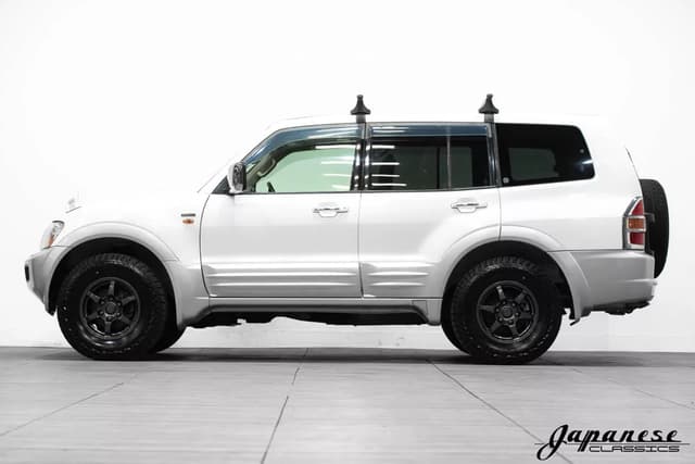 2000 Mitsubishi Pajero JDM car for sale — photo 4 of 25