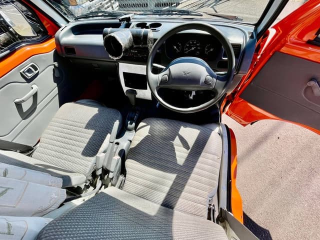 2000 Daihatsu Hijet JDM car for sale — photo 15 of 25