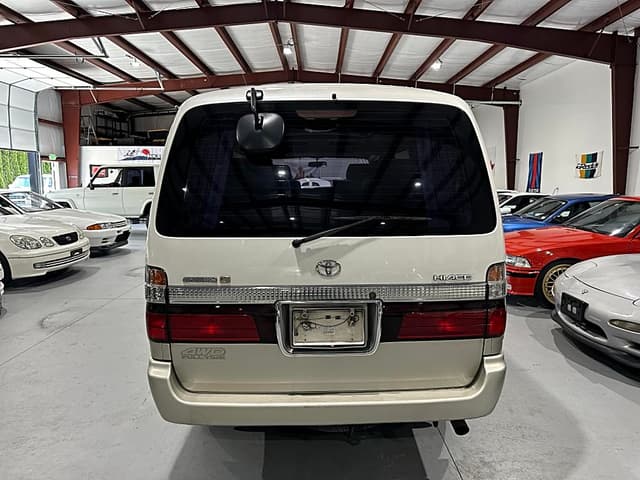 2000 Toyota HiAce JDM car for sale — photo 9 of 18