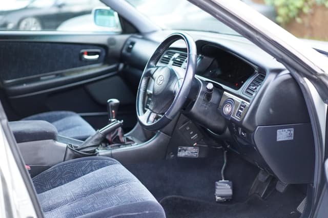 1999 Toyota Chaser JDM car for sale — photo 16 of 24