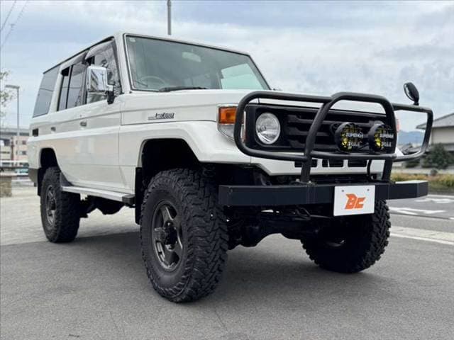 2000 Toyota Land Cruiser JDM car for sale — photo 8 of 13
