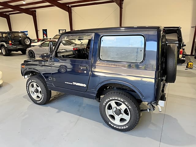 1992 Suzuki Jimny JDM car for sale — photo 3 of 25