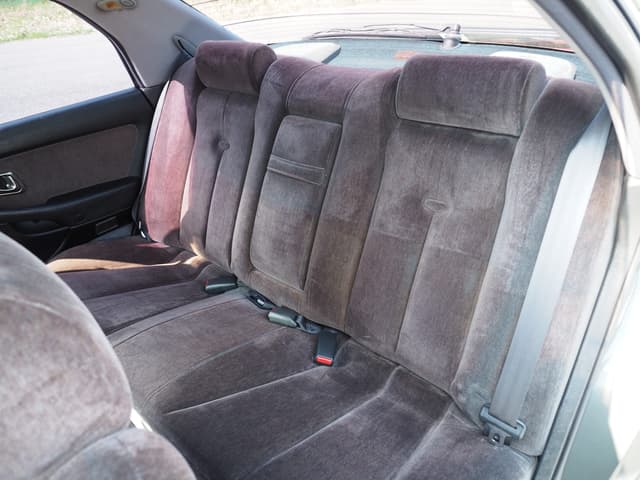 1990 Mitsubishi Diamante JDM car for sale — photo 19 of 25