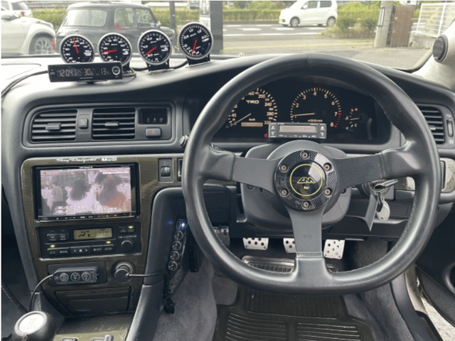 1998 Toyota Chaser JDM car for sale — photo 11 of 25