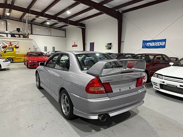 1996 Mitsubishi Lancer Evolution JDM car for sale — photo 9 of 10