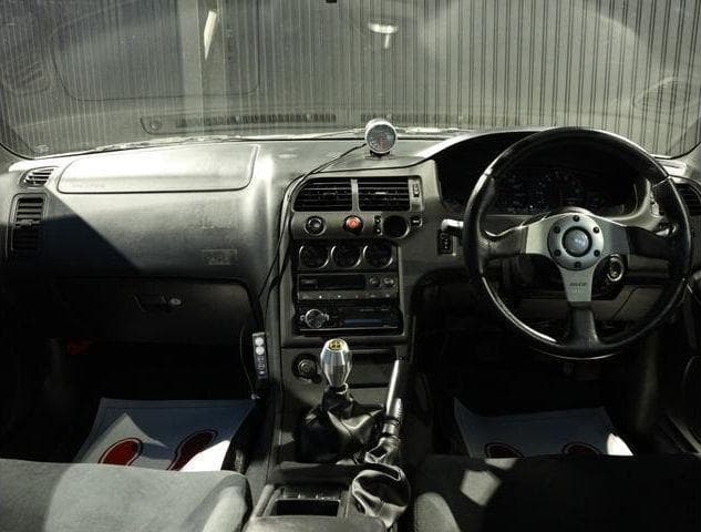 1996 Nissan Skyline JDM car for sale — photo 10 of 19
