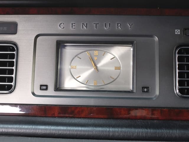 1997 Toyota Century JDM car for sale — photo 12 of 25