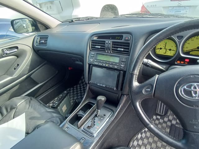 2001 Toyota Aristo JDM car for sale — photo 8 of 10