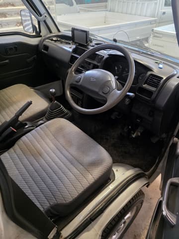 1999 Daihatsu Hijet JDM car for sale — photo 3 of 7
