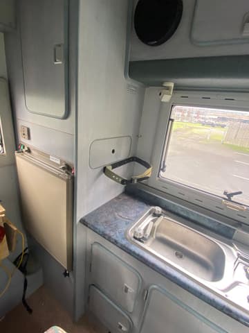 1995 Mitsubishi Delica JDM car for sale — photo 20 of 22