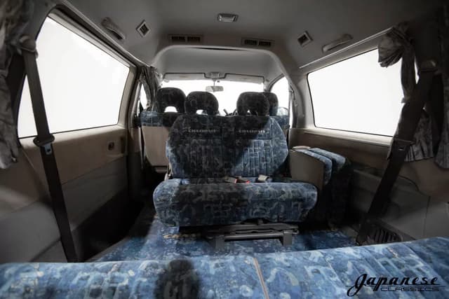 1998 Mitsubishi Delica JDM car for sale — photo 19 of 25