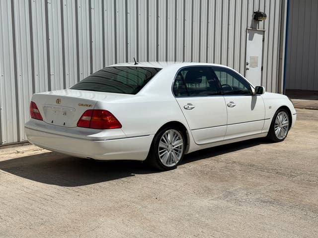 2001 Toyota Celsior JDM car for sale — photo 3 of 20