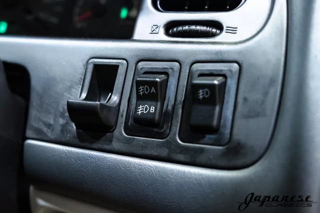 1999 Mitsubishi Delica JDM car for sale — photo 12 of 25