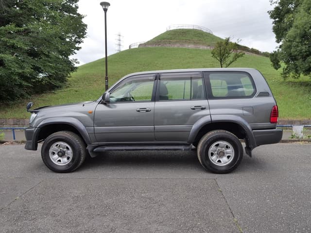 1998 Toyota Land Cruiser JDM car for sale — photo 8 of 25