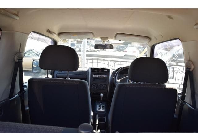 2011 Suzuki Jimny JDM car for sale — photo 13 of 25