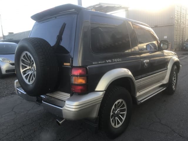 1993 Mitsubishi Pajero JDM car for sale — photo 5 of 5