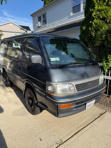 1995 Toyota HiAce JDM car for sale — photo 3 of 20
