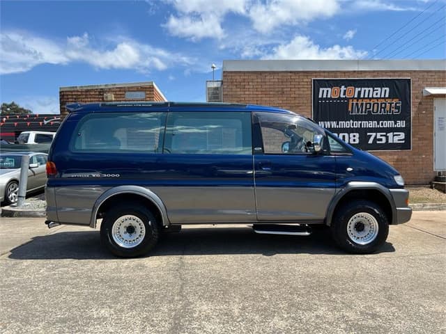 1997 Mitsubishi Delica JDM car for sale — photo 5 of 10