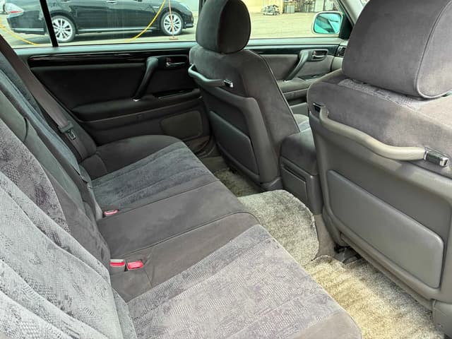2001 Toyota Crown JDM car for sale — photo 9 of 12