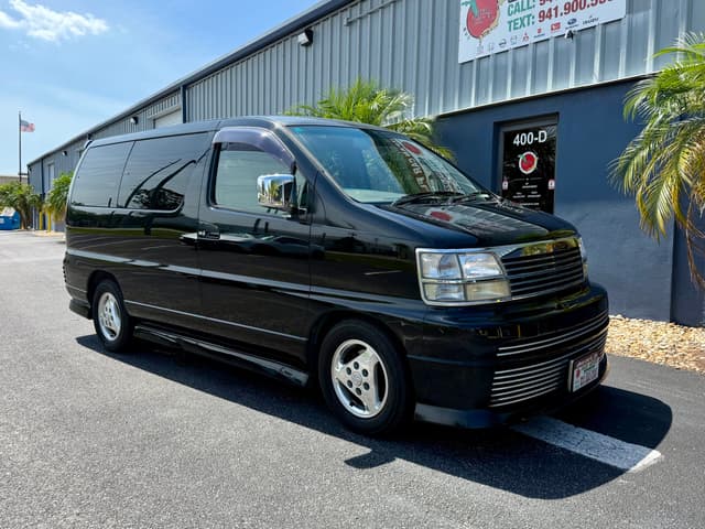 1999 Nissan Elgrand JDM car for sale — photo 11 of 25