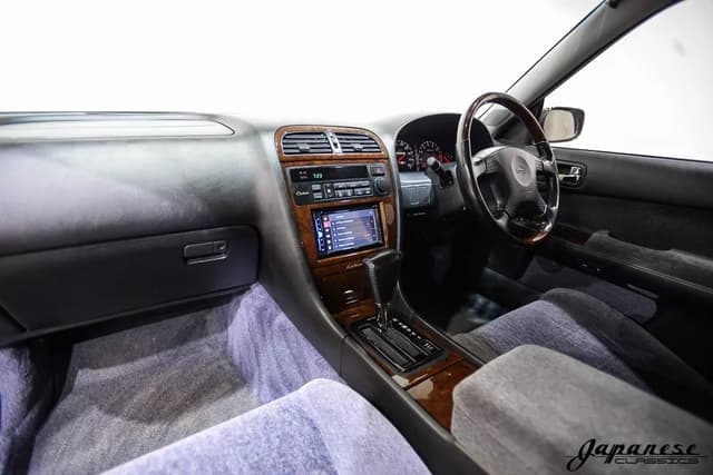 1995 Nissan Cedric JDM car for sale — photo 9 of 25