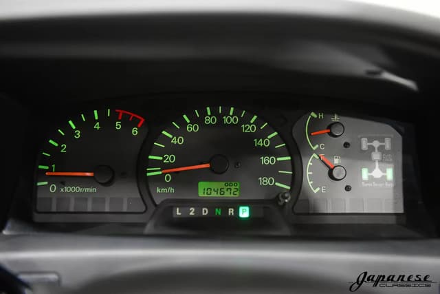 1994 Mitsubishi Delica JDM car for sale — photo 13 of 25