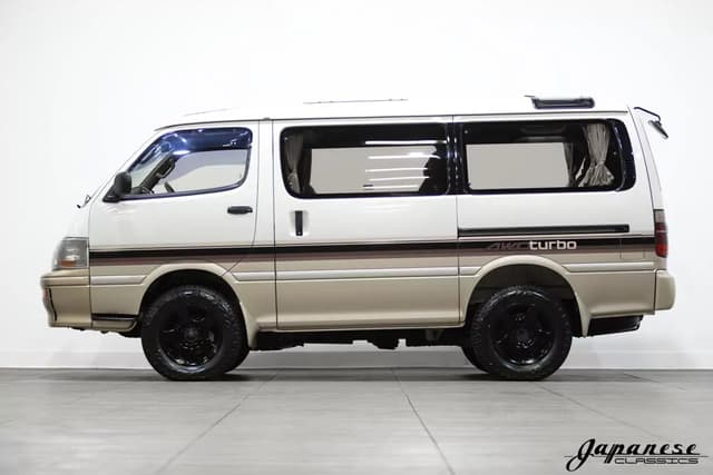 1995 Toyota HiAce JDM car for sale — photo 4 of 25