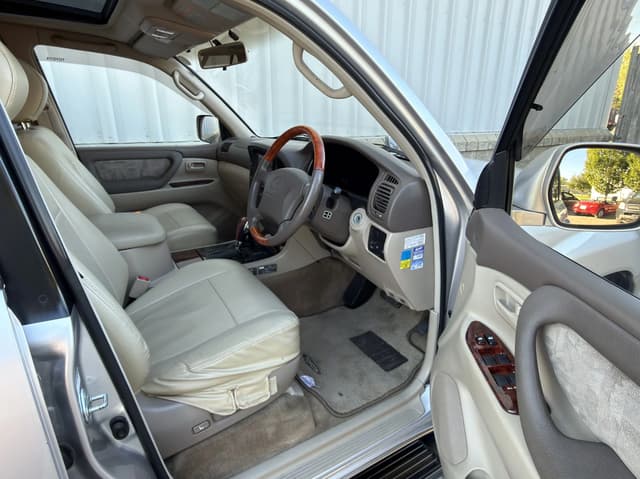2000 Toyota Land Cruiser JDM car for sale — photo 9 of 18