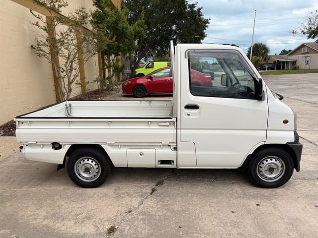 1999 Mitsubishi Minicab JDM car for sale — photo 10 of 18