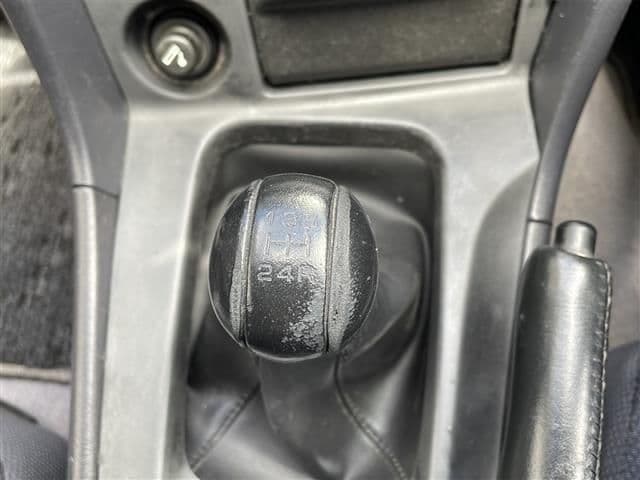 1998 Nissan Skyline JDM car for sale — photo 9 of 19