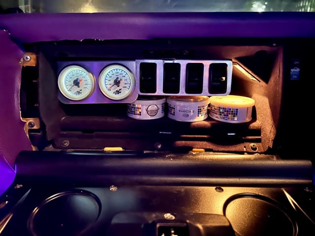 1994 Nissan Cima JDM car for sale — photo 23 of 25
