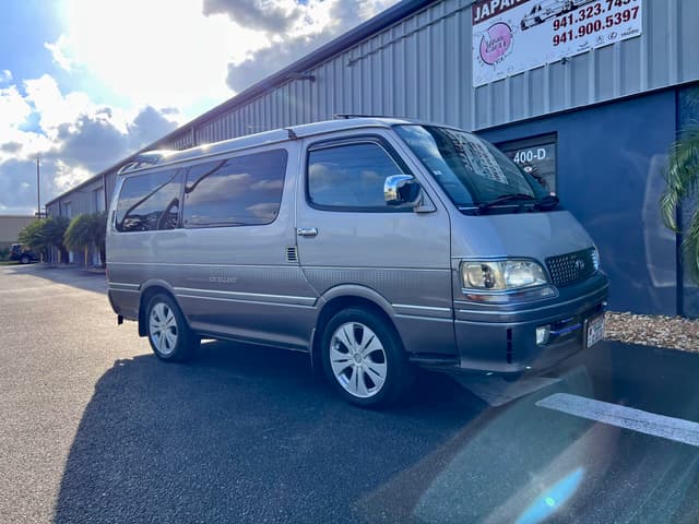 1996 Toyota HiAce JDM car for sale — photo 19 of 22