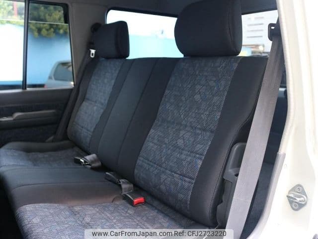 2001 Toyota Land Cruiser JDM car for sale — photo 17 of 20