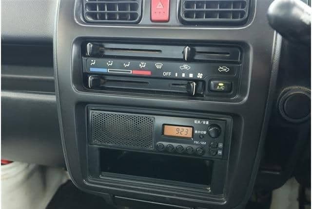 2011 Suzuki Carry JDM car for sale — photo 8 of 25