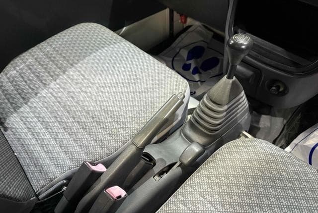 2008 Daihatsu Hijet JDM car for sale — photo 9 of 22