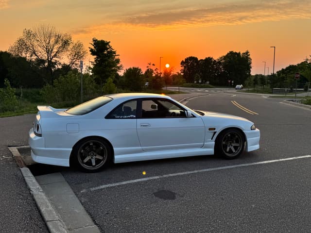 1997 Nissan Skyline JDM car for sale — photo 4 of 11