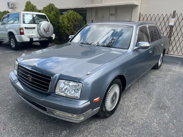 1999 Toyota Century JDM car for sale — photo 3 of 21